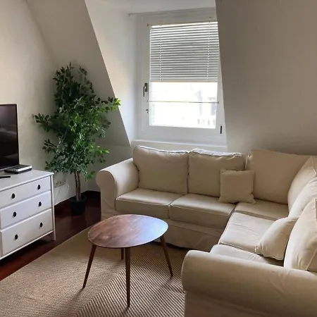 Modern In Central Appartement
