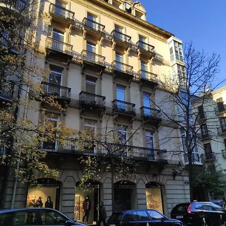 Appartement Modern In Central